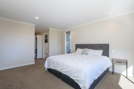 Photo of property in 28 Rotomanu Place, Pyes Pa, Tauranga, 3112