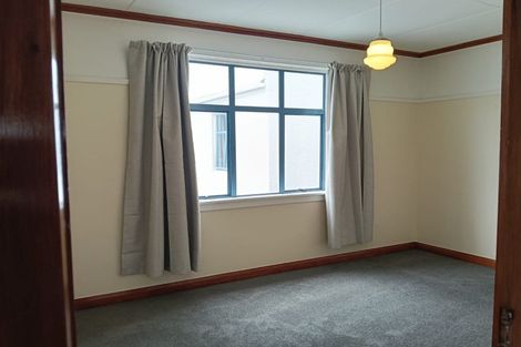 Photo of property in 10 Weymouth Street, New Plymouth, 4310