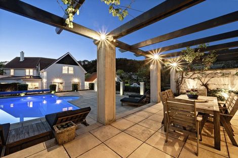 Photo of property in 60 Cheviot Road, Lowry Bay, Lower Hutt, 5013