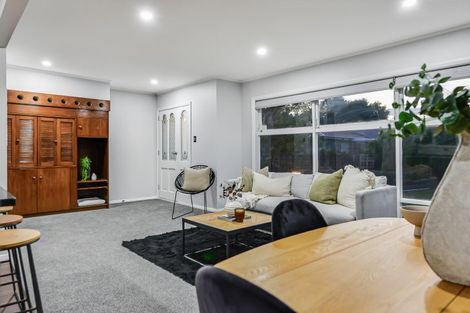 Photo of property in 1 Kingsway Crescent, Forest Lake, Hamilton, 3200