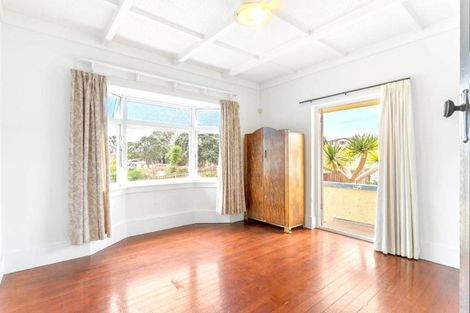 Photo of property in 187 Blockhouse Bay Road, Avondale, Auckland, 0600