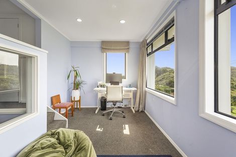 Photo of property in 77 Sidlaw Street, Strathmore Park, Wellington, 6022