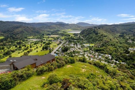 Photo of property in 86 Mount Marua Way, Timberlea, Upper Hutt, 5018