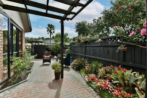 Photo of property in 16 Red Hibiscus Road, Stanmore Bay, Whangaparaoa, 0932