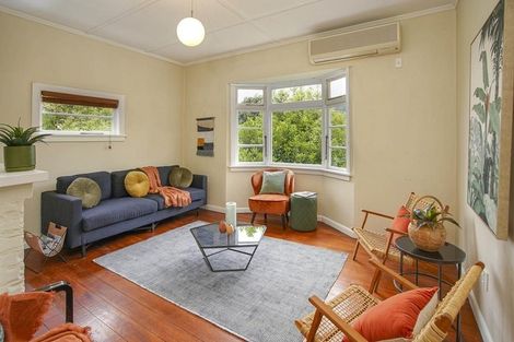 Photo of property in 72 Locking Street, Nelson South, Nelson, 7010