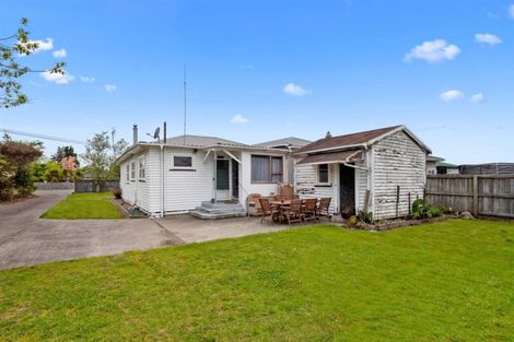 Photo of property in 12 Tawa Street, Edgecumbe, 3120
