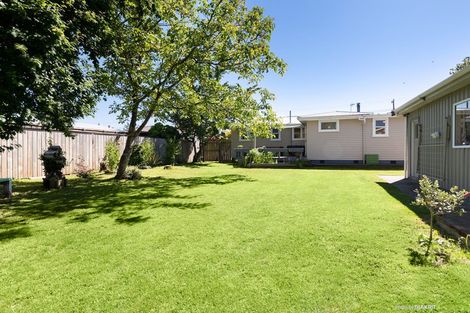 Photo of property in 1 Charles Street, Carterton, 5713