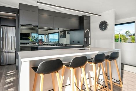 Photo of property in 21 Coprosma Crescent, Waipahihi, Taupo, 3330