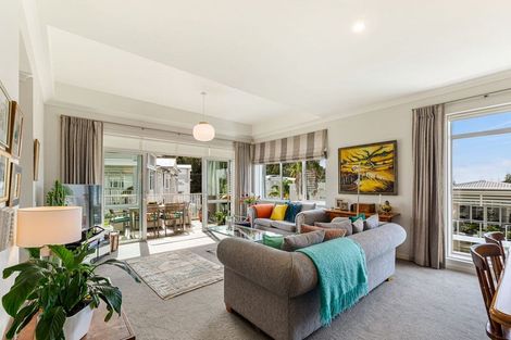 Photo of property in 57 Parkside Drive, Orewa, 0931