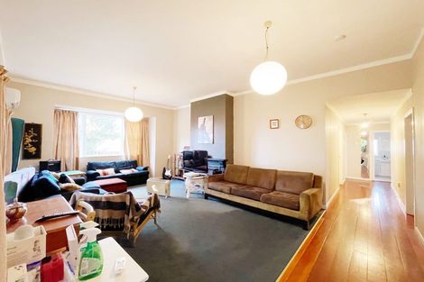 Photo of property in 34 Titirangi Road, New Lynn, Auckland, 0600