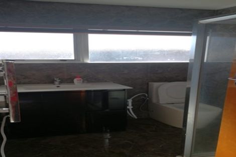 Photo of property in 2 Challinor Street, Pakuranga, Auckland, 2010