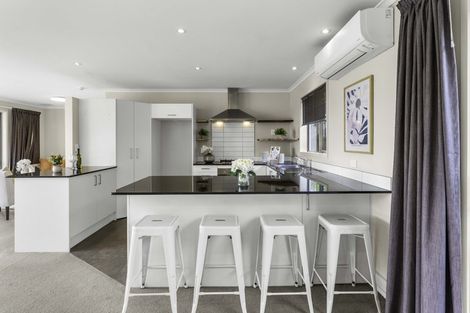 Photo of property in 5 Woolshed Lane, Pukekohe, 2120
