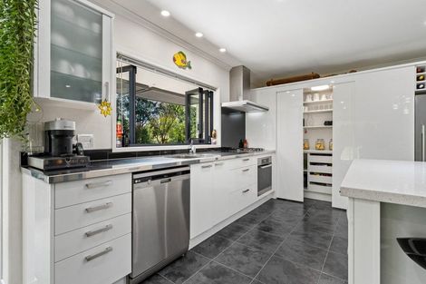 Photo of property in 7 The Glade, Carterton, 5713