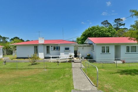 Photo of property in 35 Kowhai Street, Helensville, 0800