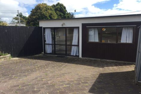 Photo of property in 17a Grande Vue Road, Hillpark, Auckland, 2102