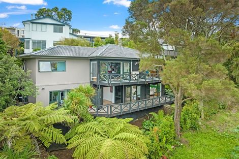 Photo of property in 2/2 Parr Terrace, Castor Bay, Auckland, 0620