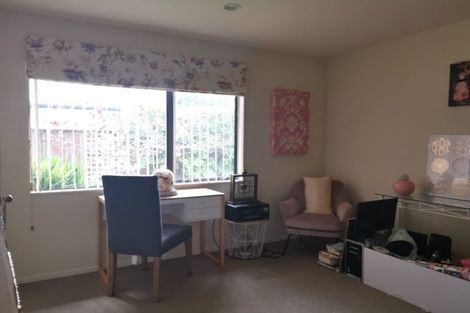 Photo of property in 35 Green Lane, Pukekohe, 2120