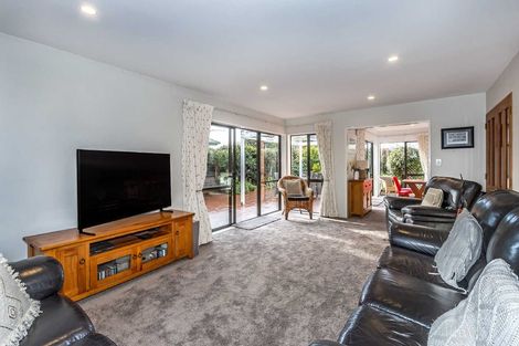 Photo of property in 1/4 Parkwood Place, Parklands, Christchurch, 8083