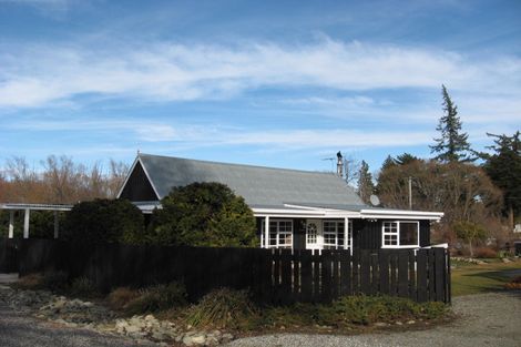 Photo of property in 2 Leven Street, Naseby, 9396