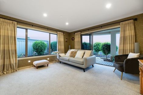 Photo of property in 16 Riddington Rise, Ohauiti, Tauranga, 3112