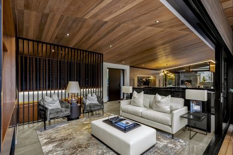 Photo of property in 1a Olivers Place, Queenstown, 9300