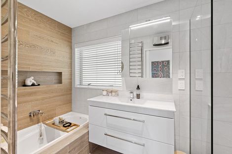 Photo of property in 7 Assisi Street, Mount Pleasant, Christchurch, 8081