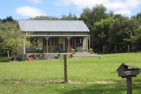 Photo of property in 13 Pickwick Road, Otamatea, Whanganui, 4571