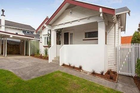 Photo of property in 16 Jasper Avenue, Mount Roskill, Auckland, 1041