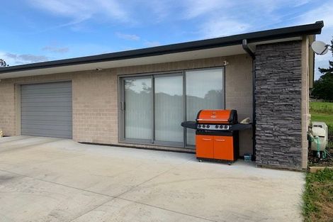 Photo of property in 51-53 Shaw Road, Oratia, Auckland, 0604