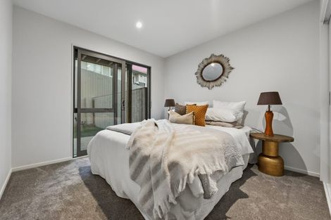 Photo of property in 72b Sycamore Drive, Sunnynook, Auckland, 0620