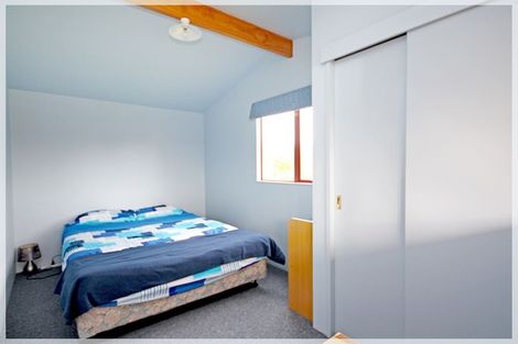 Photo of property in 17 Aru Street, Tangimoana, 4822