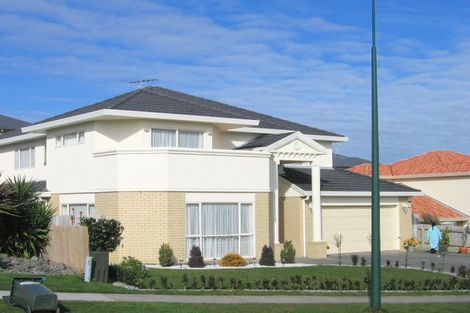 Photo of property in 144 John Brooke Crescent, East Tamaki Heights, Auckland, 2016