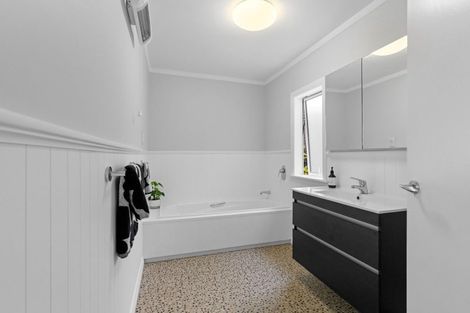 Photo of property in 8 Korimako Road, Days Bay, Lower Hutt, 5013