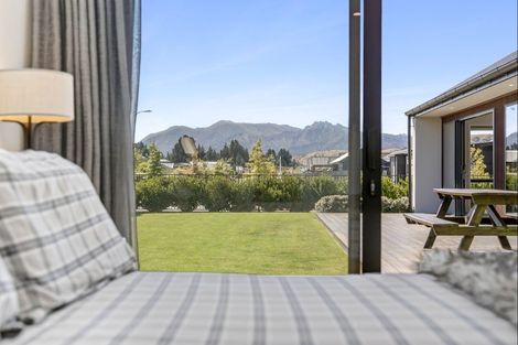 Photo of property in 19 Pounamu Avenue, Albert Town, Wanaka, 9305