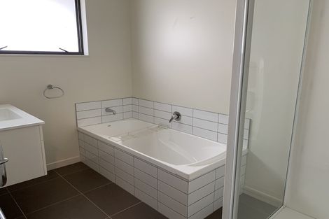 Photo of property in 16 Ocean View Rise, Ruakaka, 0116