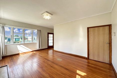 Photo of property in 2 White Street, Whanganui East, Whanganui, 4500