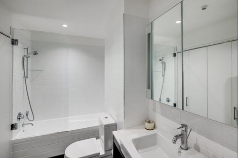 Photo of property in 504/7 Humber Street, Pandora, Napier, 4110