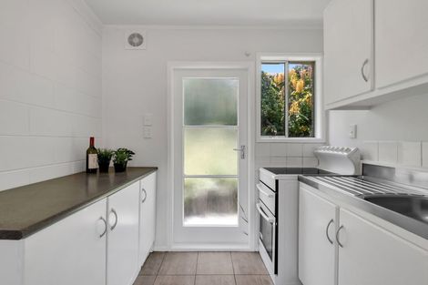 Photo of property in 2/33 Grassways Avenue, Pakuranga, Auckland, 2010