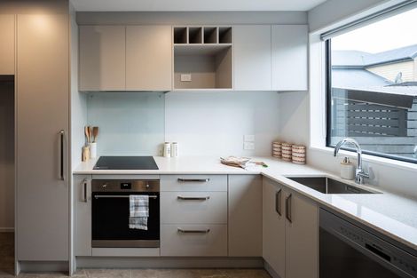 Photo of property in 7/60 Kemp Road, Massey, Auckland, 0614