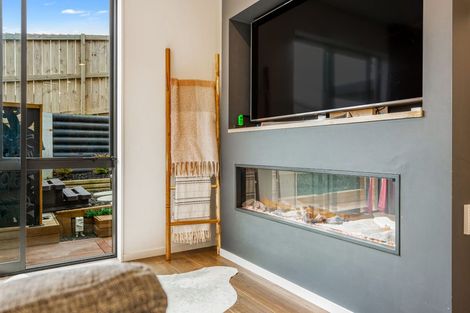 Photo of property in 7 Balthazar Road, Kumeu, 0810