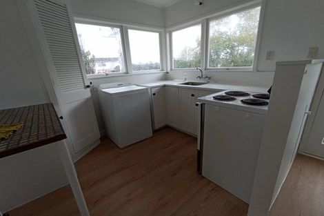 Photo of property in 2/16 Pupuke Road, Takapuna, Auckland, 0622