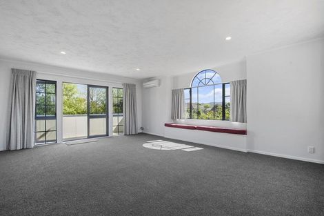 Photo of property in 17 Tokay Place, Huapai, Kumeu, 0810