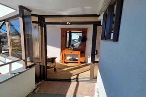 Photo of property in 40m Maunganui Road, Mount Maunganui, 3116