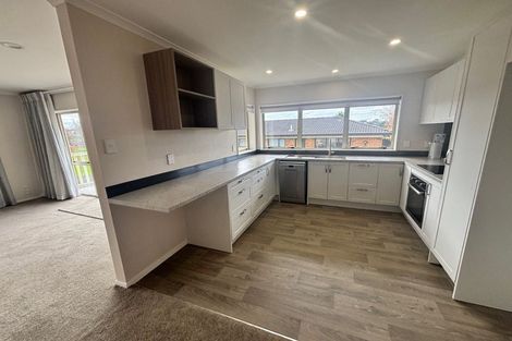 Photo of property in 58a Edgewater Parade, Waiuku, 2123