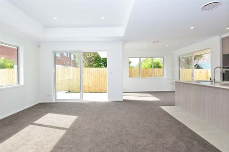 Photo of property in 19a Edward Avenue, Orewa, 0931