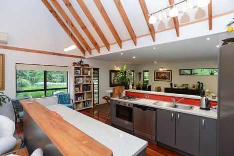 Photo of property in 82 Tauroa Road, Havelock North, 4130