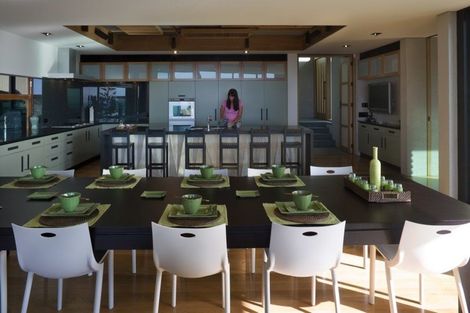 Photo of property in 51 Pacific Parade, Army Bay, Whangaparaoa, 0930