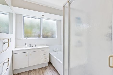 Photo of property in 2 Beachwater Grove, Paraparaumu Beach, Paraparaumu, 5032