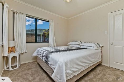 Photo of property in 26 Adelphi Place, Albany, Auckland, 0632