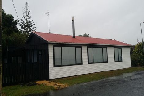 Photo of property in 9 Beach Road, Glenbrook, Waiuku, 2681